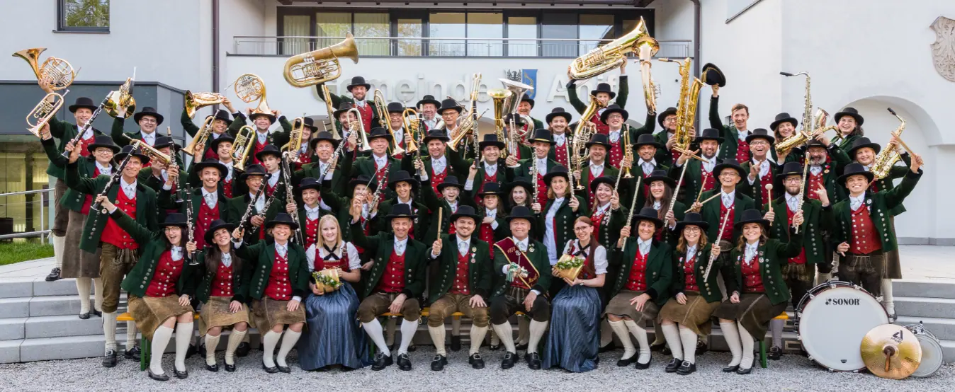 Platzkonzert der MK Anif